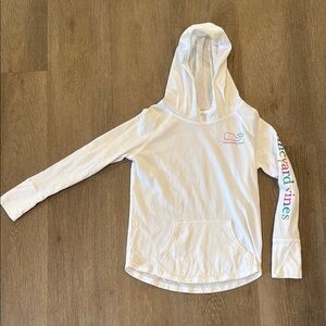 Vineyard Vines White Sweatshirt Hoodie Lightweight Pullover for kids size 7-8